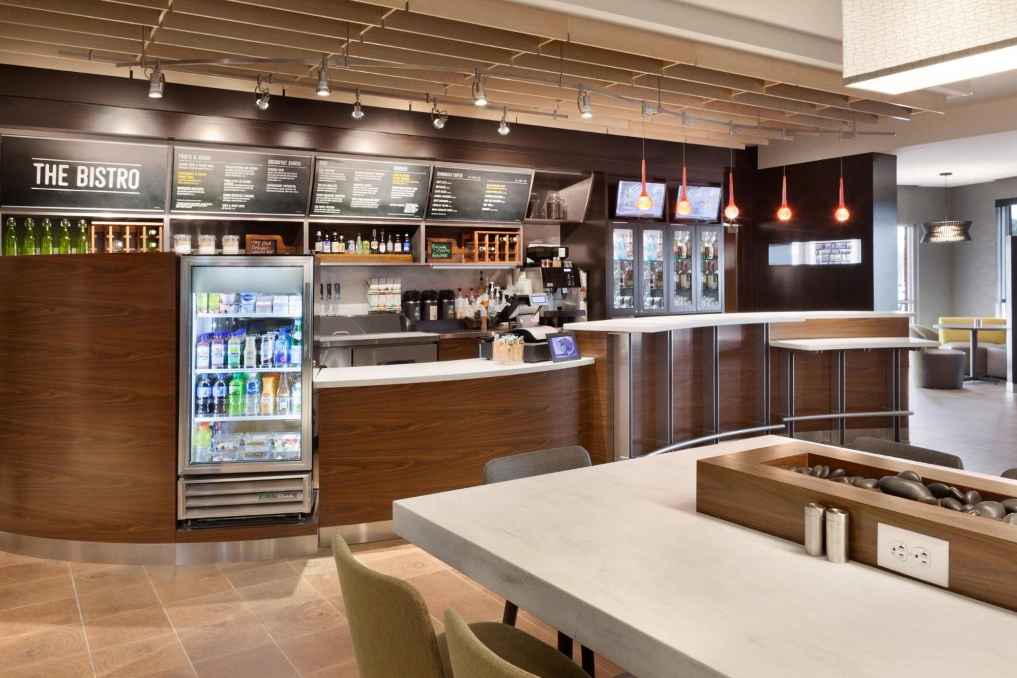 Courtyard By Marriott Boston Dedham/Westwood Hotell Eksteriør bilde