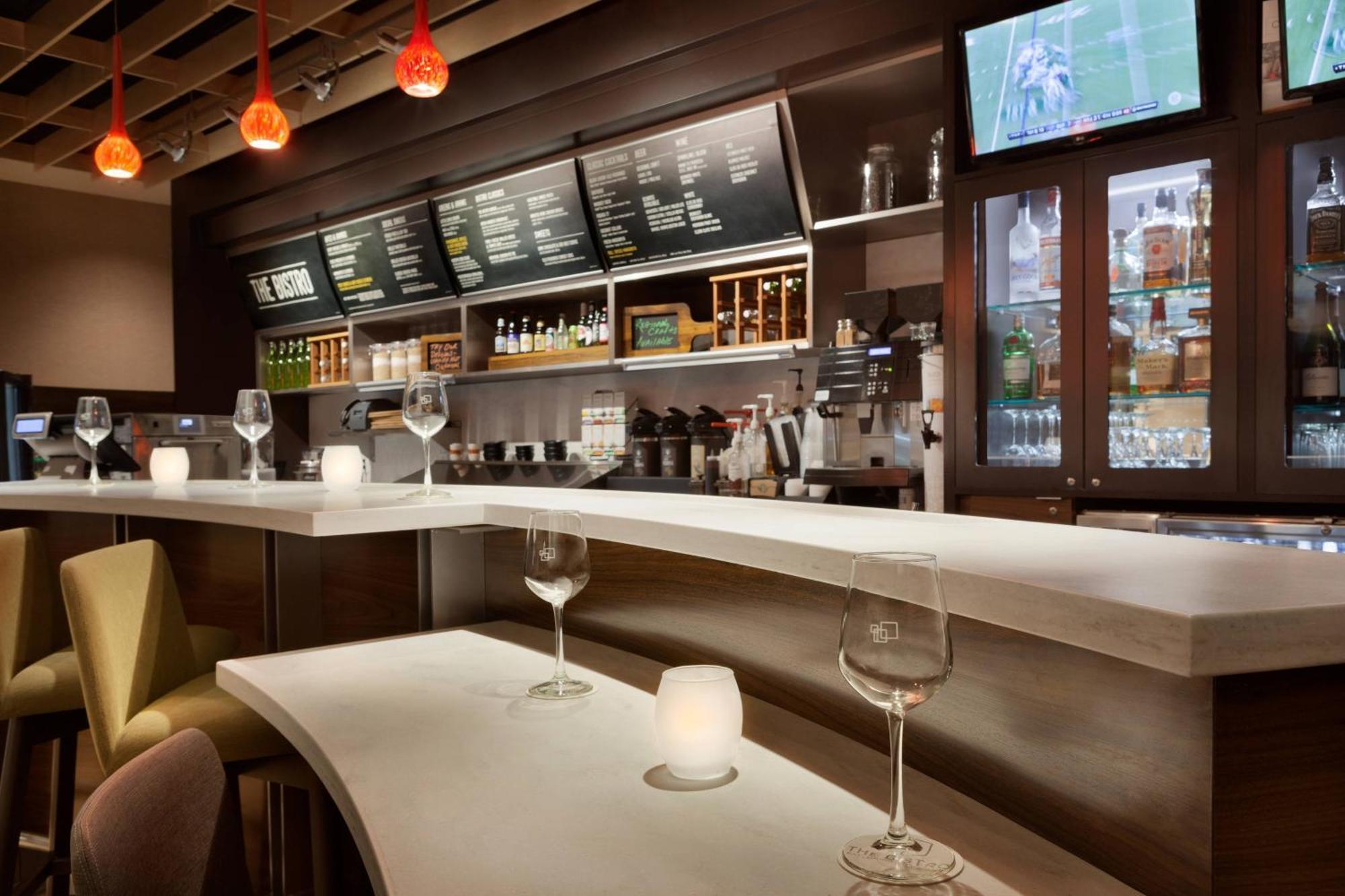 Courtyard By Marriott Boston Dedham/Westwood Hotell Eksteriør bilde
